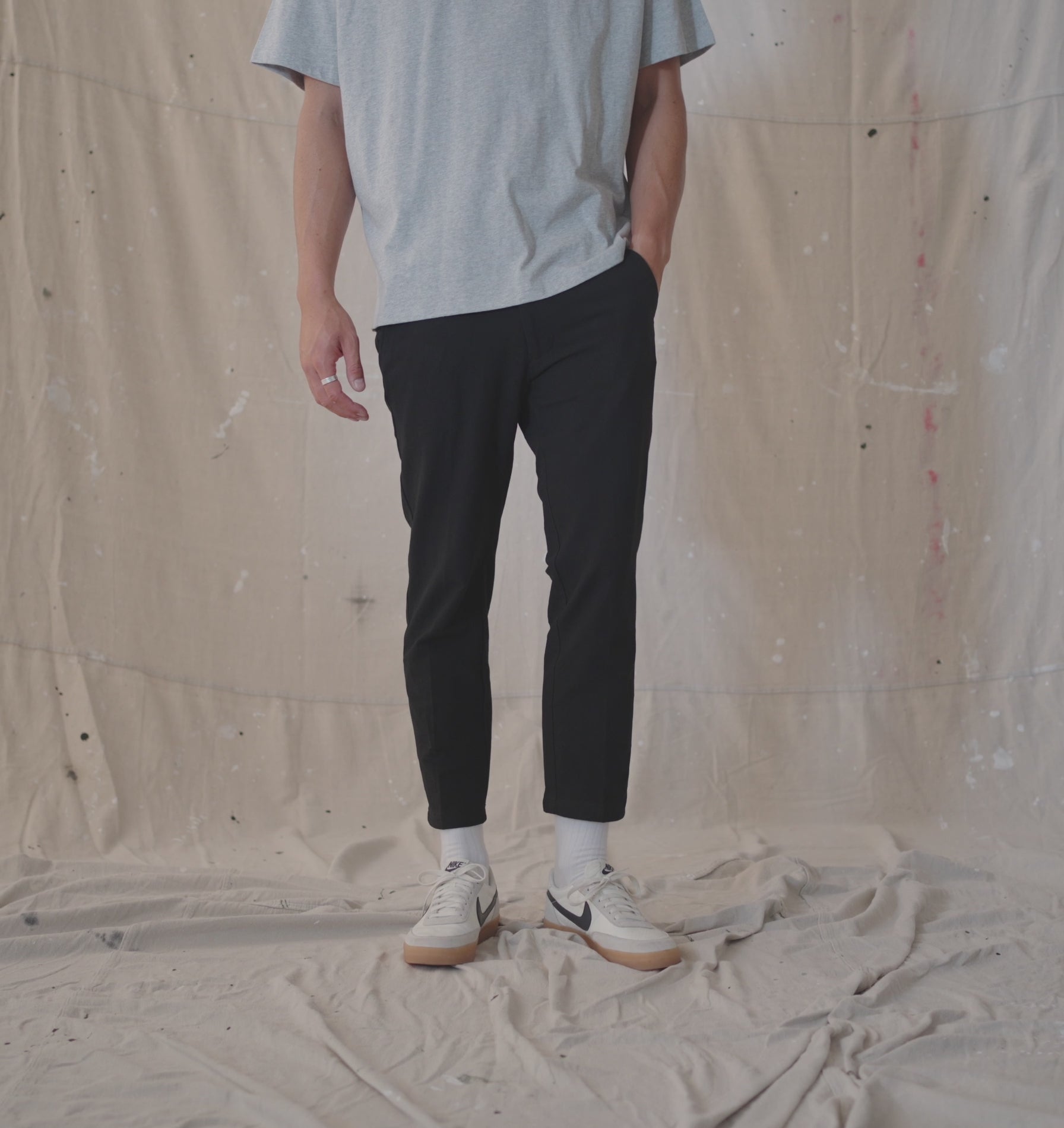 SlimKobePant-Black.mp4