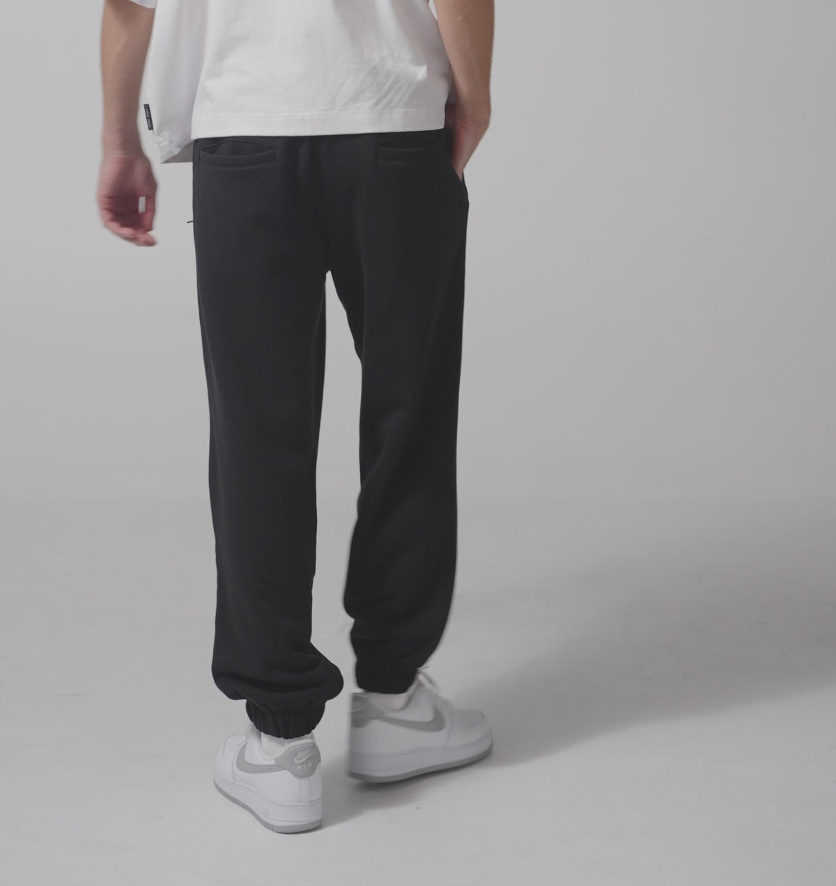 LionelTrackieBlack.mp4