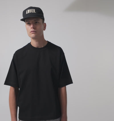CropBoxTee-Black.mp4